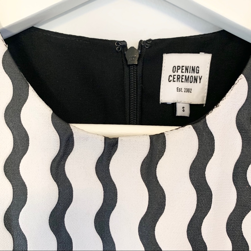 Opening Ceremony wave crepe sleeveless top - Picture 2 of 7